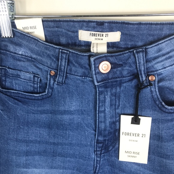 Skinny mid rise jeans 25 NWT - Picture 2 of 5